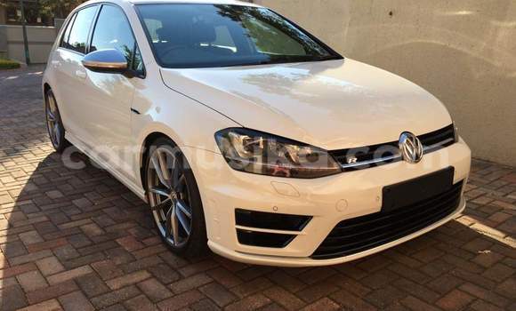 Tenga Tsaru Volkswagen Golf R Chena Mota in Beitbridge in Matabeleland South Tenga Tsaru Volkswagen Golf R Chena Mota in Beitbridge in Matabeleland South