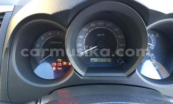 Buy Used Toyota Hilux White Car in Beitbridge in Matabeleland South Buy Used Toyota Hilux White Car in Beitbridge in Matabeleland South