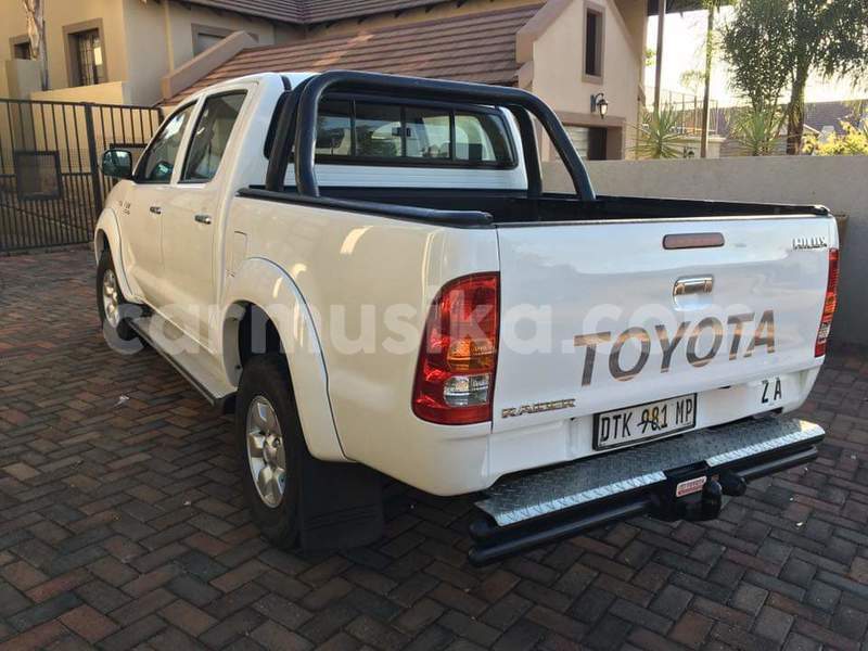 Big with watermark toyota hilux matabeleland south beitbridge 13787