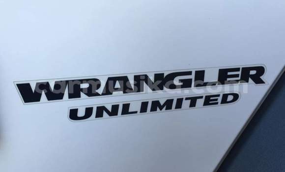 Tenga Tsaru Jeep Wrangler Chena Mota in Harare in Harare Tenga Tsaru Jeep Wrangler Chena Mota in Harare in Harare