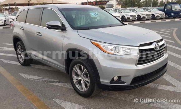 Tenga Imported Toyota Highlander Zvimwe Mota in Import - Dubai in Harare Tenga Imported Toyota Highlander Zvimwe Mota in Import - Dubai in Harare