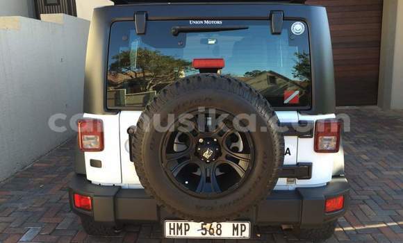 Tenga Tsaru Jeep Wrangler Chena Mota in Harare in Harare Tenga Tsaru Jeep Wrangler Chena Mota in Harare in Harare