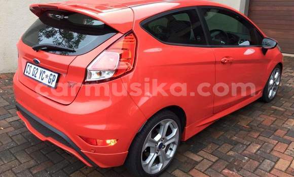 Tenga Tsaru Ford Fiesta Tsvuku Mota in Harare in Harare Tenga Tsaru Ford Fiesta Tsvuku Mota in Harare in Harare
