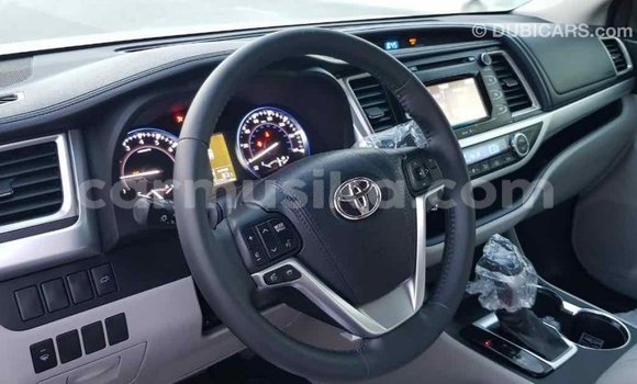 Tenga Imported Toyota Highlander Zvimwe Mota in Import - Dubai in Harare Tenga Imported Toyota Highlander Zvimwe Mota in Import - Dubai in Harare