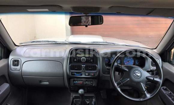 Tenga Tsaru Nissan NP 300 Sirivha Mota in Harare in Harare Tenga Tsaru Nissan NP 300 Sirivha Mota in Harare in Harare