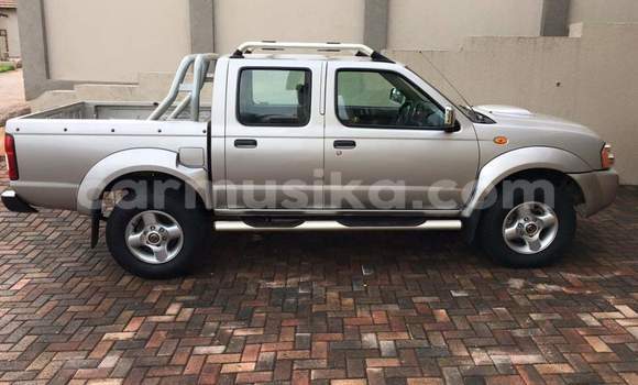 Tenga Tsaru Nissan NP 300 Sirivha Mota in Harare in Harare Tenga Tsaru Nissan NP 300 Sirivha Mota in Harare in Harare