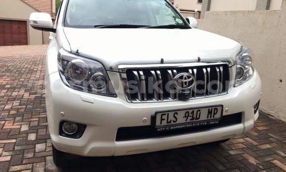 Tenga Tsaru Toyota Land Cruiser Prado Chena Mota in Beitbridge in Matabeleland South Tenga Tsaru Toyota Land Cruiser Prado Chena Mota in Beitbridge in Matabeleland South