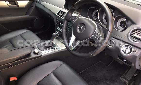 Buy Used Mercedes‒Benz C–Class White Car in Harare in Harare Buy Used Mercedes‒Benz C–Class White Car in Harare in Harare