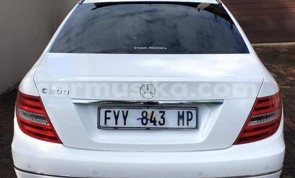 Buy Used Mercedes‒Benz C–Class White Car in Harare in Harare Buy Used Mercedes‒Benz C–Class White Car in Harare in Harare