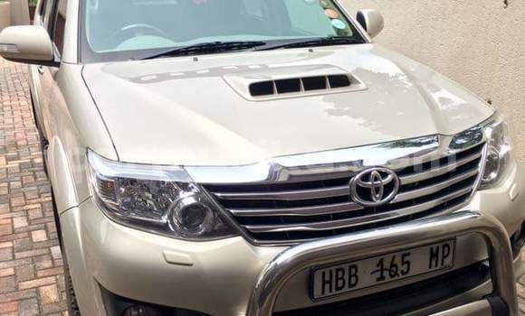 Tenga Tsaru Toyota Fortuner Sirivha Mota in Harare in Harare Tenga Tsaru Toyota Fortuner Sirivha Mota in Harare in Harare