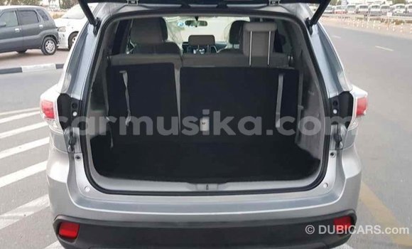 Tenga Imported Toyota Highlander Zvimwe Mota in Import - Dubai in Harare Tenga Imported Toyota Highlander Zvimwe Mota in Import - Dubai in Harare