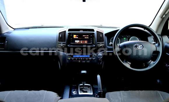 Buy Used Toyota Land Cruiser White Car in Harare in Harare Buy Used Toyota Land Cruiser White Car in Harare in Harare