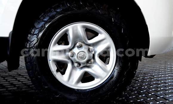 Buy Used Toyota Land Cruiser White Car in Harare in Harare Buy Used Toyota Land Cruiser White Car in Harare in Harare