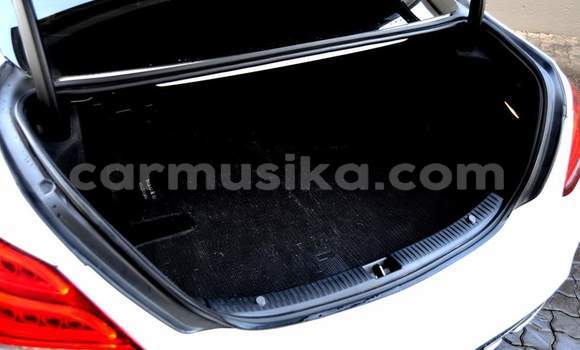 Tenga Tsaru Mercedes‒Benz C–Class Chena Mota in Harare in Harare Tenga Tsaru Mercedes‒Benz C–Class Chena Mota in Harare in Harare