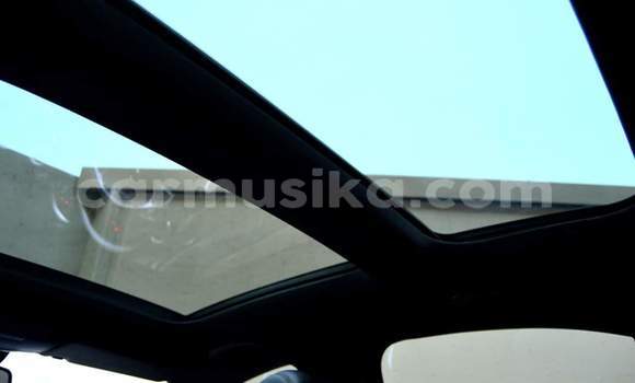 Tenga Tsaru Mercedes‒Benz C–Class Chena Mota in Harare in Harare Tenga Tsaru Mercedes‒Benz C–Class Chena Mota in Harare in Harare