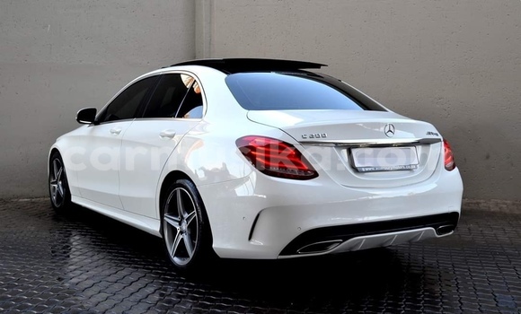 Tenga Tsaru Mercedes‒Benz C–Class Chena Mota in Harare in Harare Tenga Tsaru Mercedes‒Benz C–Class Chena Mota in Harare in Harare