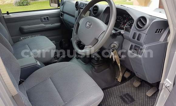 Tenga Tsaru Toyota Land Cruiser Sirivha Mota in Harare in Harare Tenga Tsaru Toyota Land Cruiser Sirivha Mota in Harare in Harare