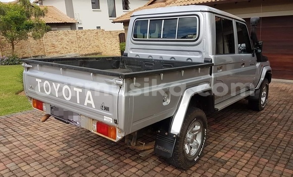 Tenga Tsaru Toyota Land Cruiser Sirivha Mota in Harare in Harare Tenga Tsaru Toyota Land Cruiser Sirivha Mota in Harare in Harare