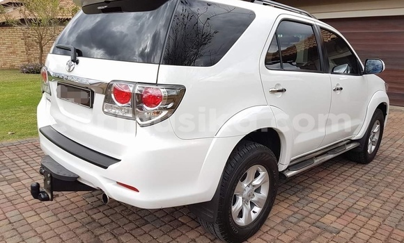 Tenga Tsaru Toyota Fortuner Chena Mota in Harare in Harare Tenga Tsaru Toyota Fortuner Chena Mota in Harare in Harare
