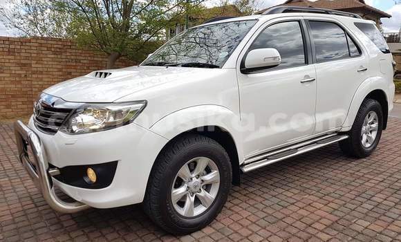 Tenga Tsaru Toyota Fortuner Chena Mota in Harare in Harare Tenga Tsaru Toyota Fortuner Chena Mota in Harare in Harare