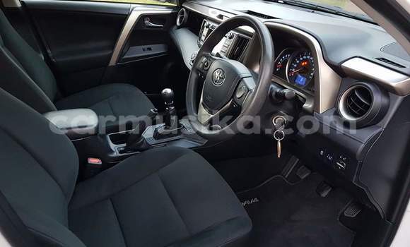 Tenga Tsaru Toyota RAV4 Chena Mota in Harare in Harare Tenga Tsaru Toyota RAV4 Chena Mota in Harare in Harare