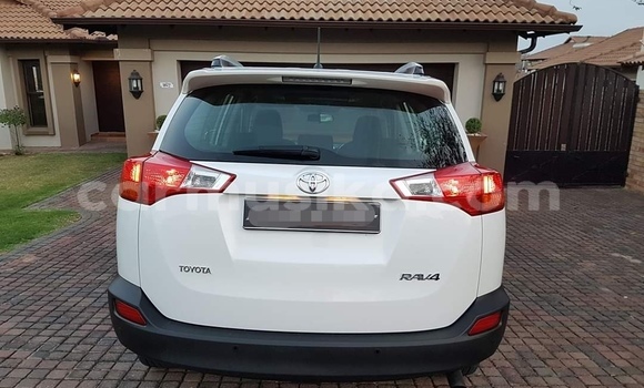 Tenga Tsaru Toyota RAV4 Chena Mota in Harare in Harare Tenga Tsaru Toyota RAV4 Chena Mota in Harare in Harare