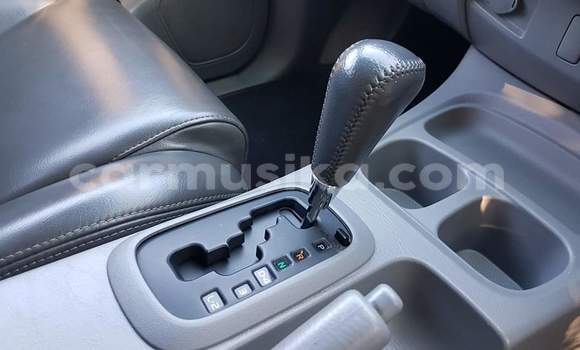 Buy Used Toyota Hilux White Car in Harare in Harare Buy Used Toyota Hilux White Car in Harare in Harare