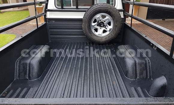 Tenga Tsaru Toyota Land Cruiser Chena Mota in Harare in Harare Tenga Tsaru Toyota Land Cruiser Chena Mota in Harare in Harare