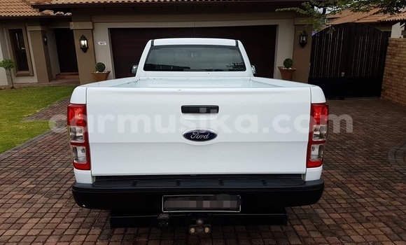 Buy Used Ford Ranger White Car in Beitbridge in Matabeleland South Buy Used Ford Ranger White Car in Beitbridge in Matabeleland South