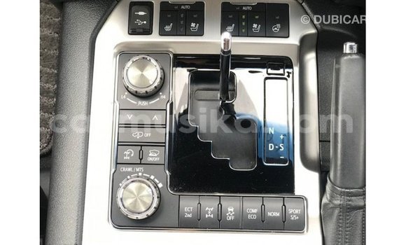 Nunua Imported Toyota Land Cruiser Nyeusi Gari ndani ya Import - Dubai nchini Harare Nunua Imported Toyota Land Cruiser Nyeusi Gari ndani ya Import - Dubai nchini Harare
