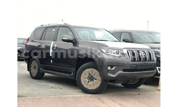 Nunua Imported Toyota Prado Nyingine Gari ndani ya Import - Dubai nchini Harare Nunua Imported Toyota Prado Nyingine Gari ndani ya Import - Dubai nchini Harare
