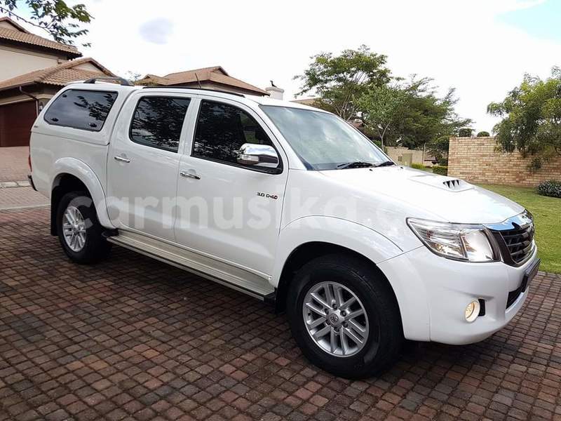 Big with watermark toyota hilux matabeleland south beitbridge 13815