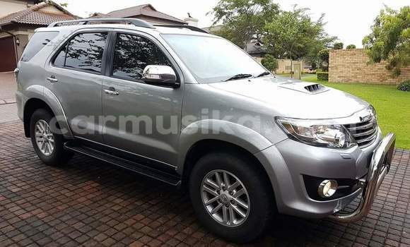 Tenga Tsaru Toyota Fortuner Sirivha Mota in Beitbridge in Matabeleland South Tenga Tsaru Toyota Fortuner Sirivha Mota in Beitbridge in Matabeleland South