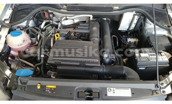 Acheter Occasion Voiture Volkswagen Polo Gris à Beitbridge, Matabeleland South Acheter Occasion Voiture Volkswagen Polo Gris à Beitbridge, Matabeleland South