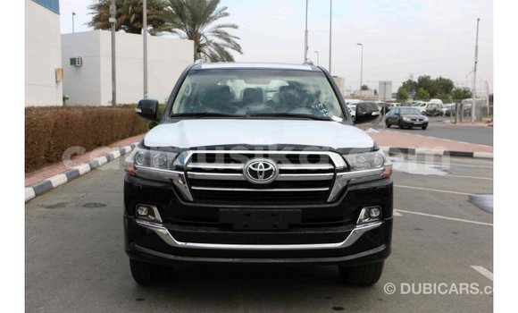 Acheter Import Voiture Toyota Land Cruiser Noir à Import - Dubai, Harare Acheter Import Voiture Toyota Land Cruiser Noir à Import - Dubai, Harare