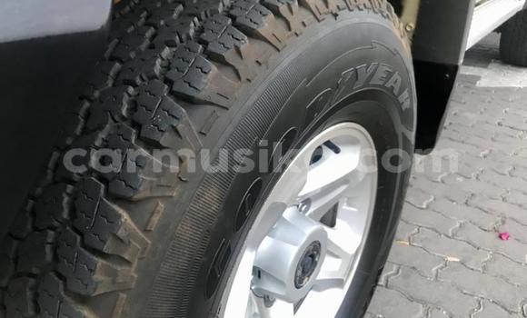 Acheter Occasion Voiture Toyota Land Cruiser Gris à Beitbridge, Matabeleland South Acheter Occasion Voiture Toyota Land Cruiser Gris à Beitbridge, Matabeleland South
