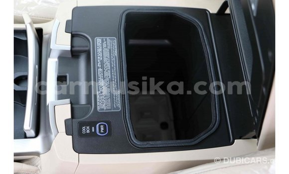 Acheter Import Voiture Toyota Land Cruiser Noir à Import - Dubai, Harare Acheter Import Voiture Toyota Land Cruiser Noir à Import - Dubai, Harare