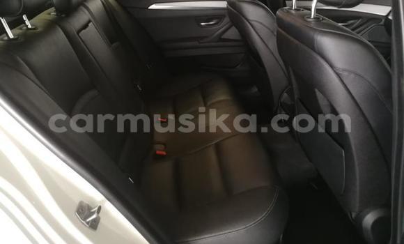 Acheter Occasion Voiture BMW 3200 Blanc à Beitbridge, Matabeleland South Acheter Occasion Voiture BMW 3200 Blanc à Beitbridge, Matabeleland South