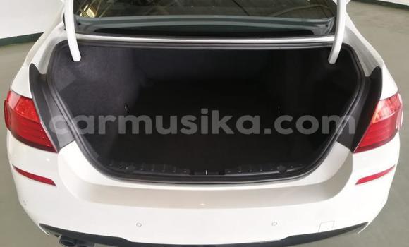 Acheter Occasion Voiture BMW 3200 Blanc à Beitbridge, Matabeleland South Acheter Occasion Voiture BMW 3200 Blanc à Beitbridge, Matabeleland South