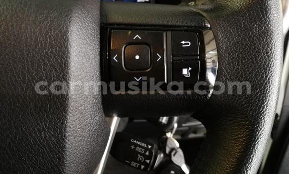 Acheter Occasion Voiture Toyota Hilux Blanc à Beitbridge, Matabeleland South Acheter Occasion Voiture Toyota Hilux Blanc à Beitbridge, Matabeleland South