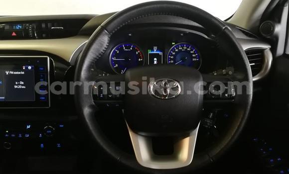 Acheter Occasion Voiture Toyota Hilux Blanc à Beitbridge, Matabeleland South Acheter Occasion Voiture Toyota Hilux Blanc à Beitbridge, Matabeleland South