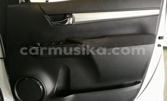 Acheter Occasion Voiture Toyota Hilux Blanc à Beitbridge, Matabeleland South Acheter Occasion Voiture Toyota Hilux Blanc à Beitbridge, Matabeleland South