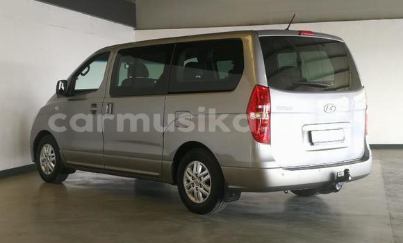 Tenga Tsaru Hyundai H1 Sirivha Mota in Beitbridge in Matabeleland South Tenga Tsaru Hyundai H1 Sirivha Mota in Beitbridge in Matabeleland South