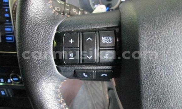 Acheter Occasion Voiture Toyota Fortuner Gris à Beitbridge, Matabeleland South Acheter Occasion Voiture Toyota Fortuner Gris à Beitbridge, Matabeleland South