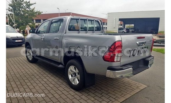 Acheter Import Voiture Toyota Hilux Marron à Import - Dubai, Harare Acheter Import Voiture Toyota Hilux Marron à Import - Dubai, Harare