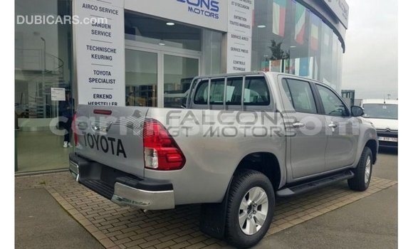 Acheter Import Voiture Toyota Hilux Marron à Import - Dubai, Harare Acheter Import Voiture Toyota Hilux Marron à Import - Dubai, Harare