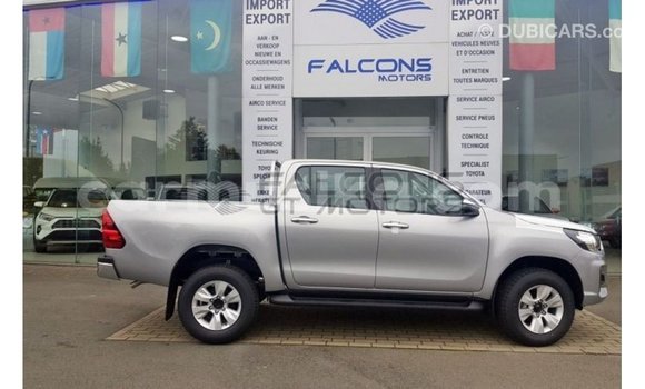 Acheter Import Voiture Toyota Hilux Marron à Import - Dubai, Harare Acheter Import Voiture Toyota Hilux Marron à Import - Dubai, Harare