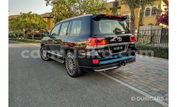 Tenga Imported Toyota Land Cruiser Nhema Mota in Import - Dubai in Harare Tenga Imported Toyota Land Cruiser Nhema Mota in Import - Dubai in Harare