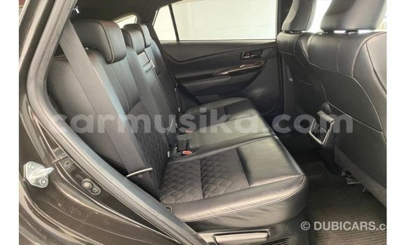 Nunua Imported Toyota Harrier Nyeusi Gari ndani ya Import - Dubai nchini Harare Nunua Imported Toyota Harrier Nyeusi Gari ndani ya Import - Dubai nchini Harare