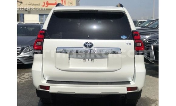 Tenga Imported Toyota Prado Chena Mota in Import - Dubai in Harare Tenga Imported Toyota Prado Chena Mota in Import - Dubai in Harare